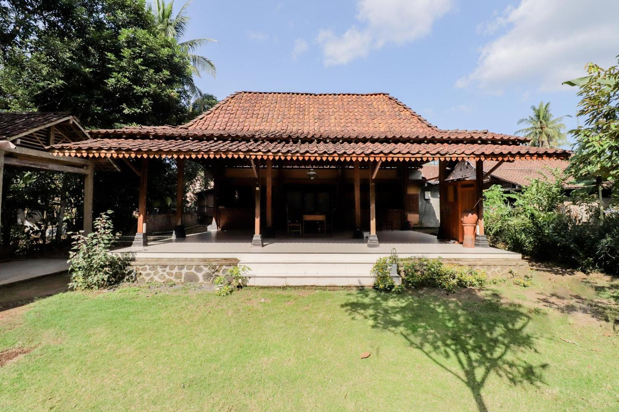 Nurudin House Leilighet Magelang Eksteriør bilde
